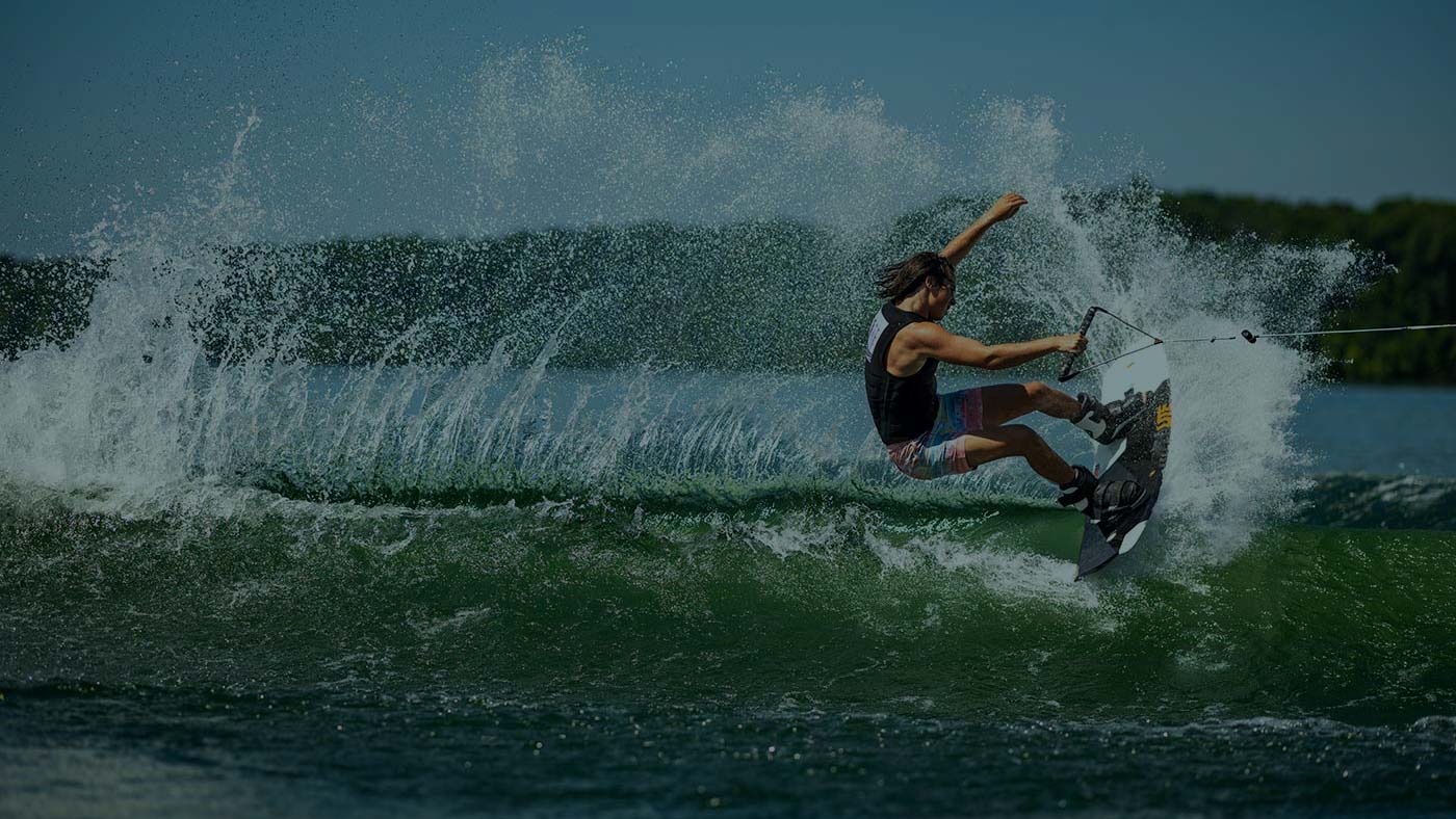 Renta a wakeboard or wakesurf board for your weekend and enjoy Your ride.