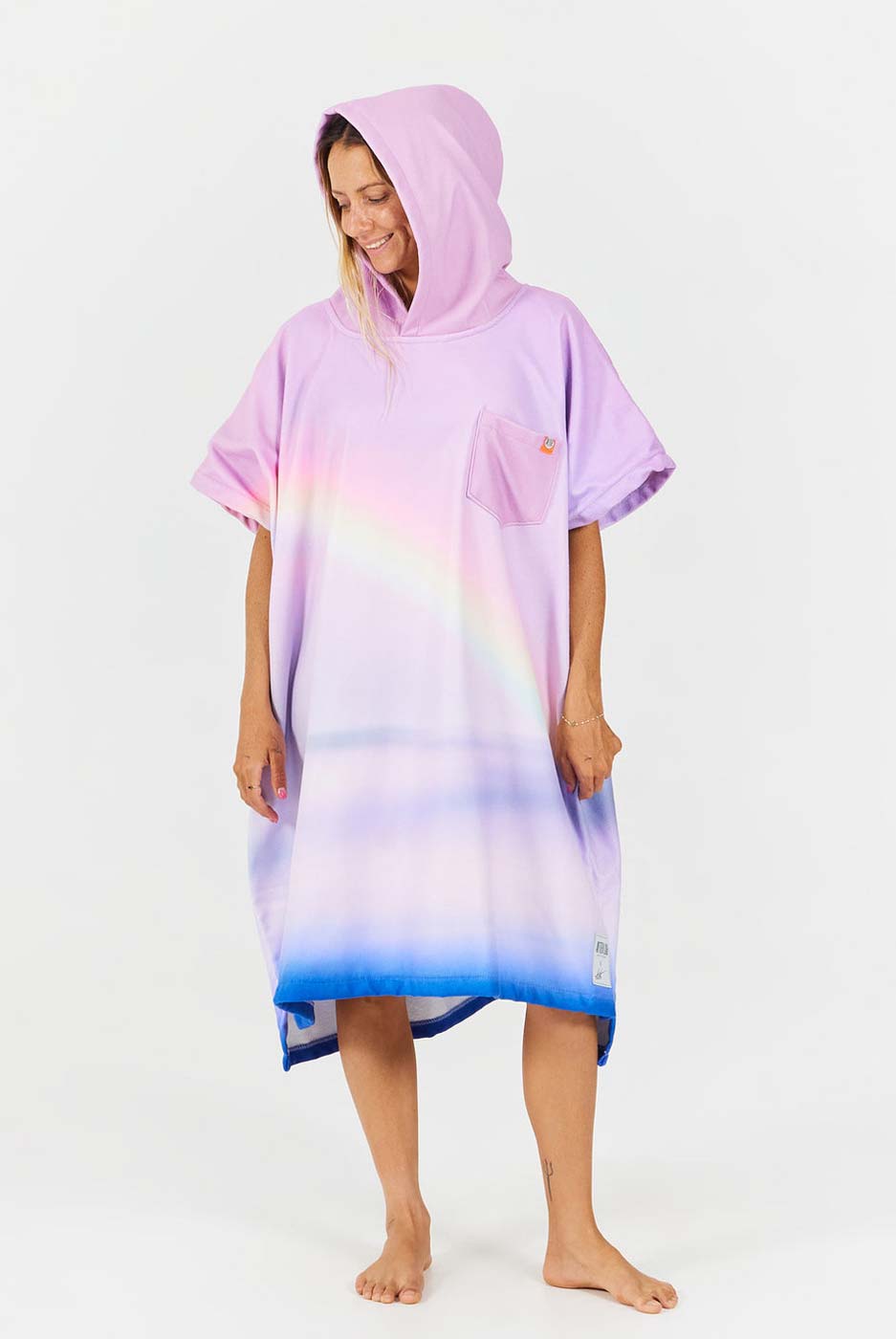 After Essentials Photograph Series Poncho Towel with Tote Bag – Rainbow