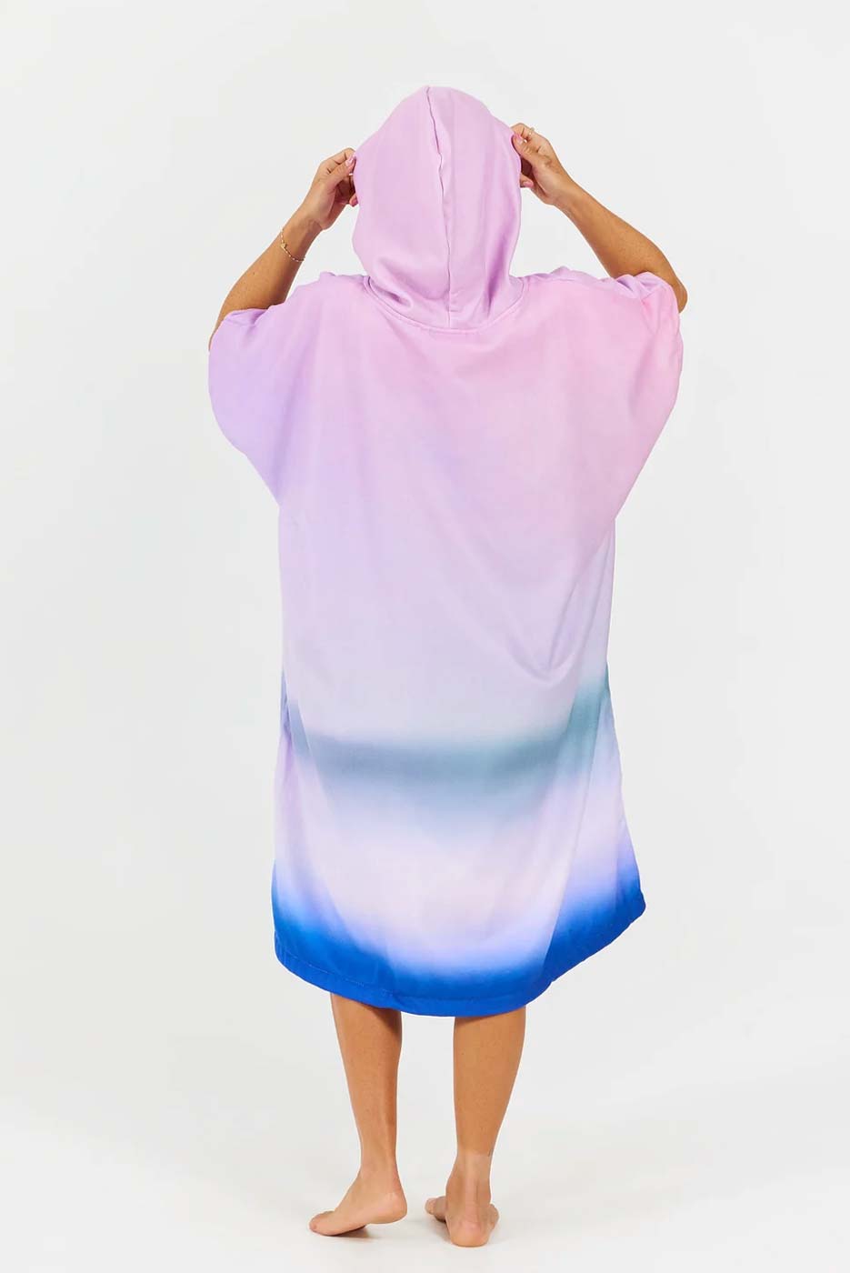 After Essentials Photograph Series Poncho Towel with Tote Bag – Rainbow