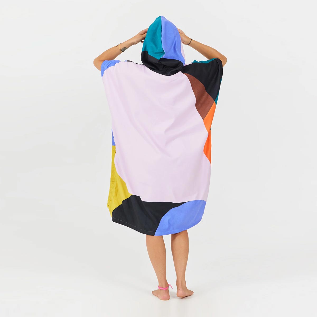 After Essentials Artis Series Poncho Towel with Tote Bag – Jérôme Masi