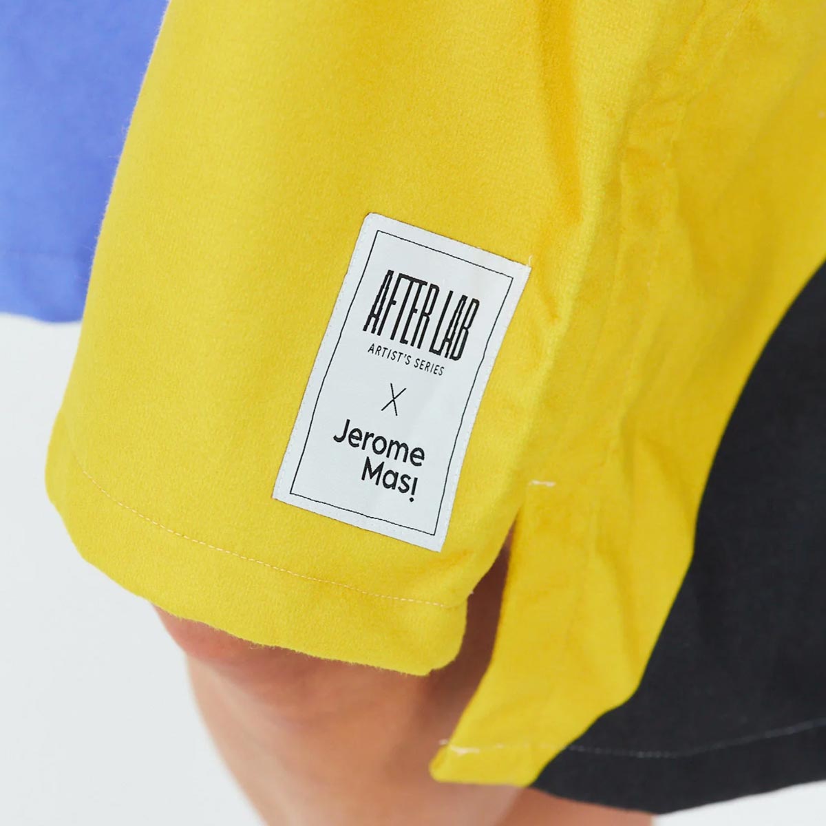 After Essentials Artis Series Poncho Towel with Tote Bag – Jérôme Masi