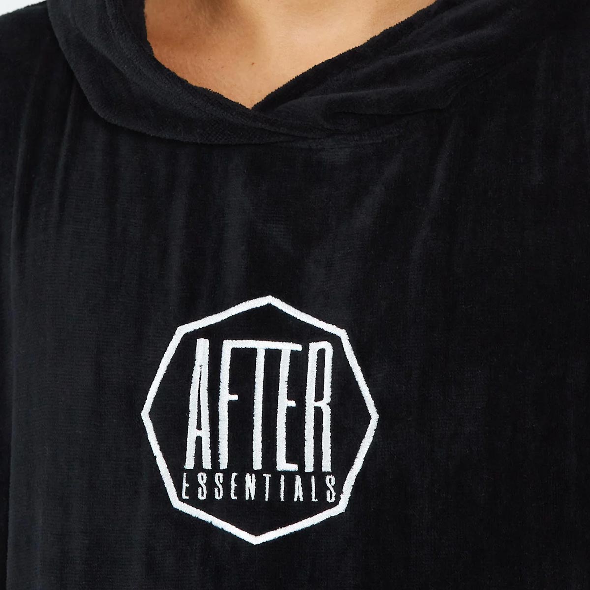 After Essentials Logo Poncho Towel – Black