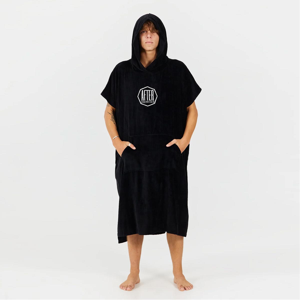 After Essentials Logo Poncho Towel – Black