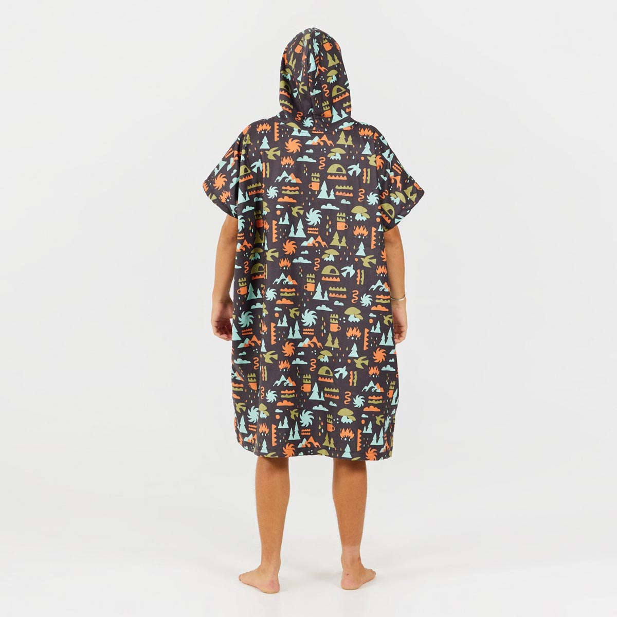 After Essentials Outdoor Series Trekking Poncho Towel – Black