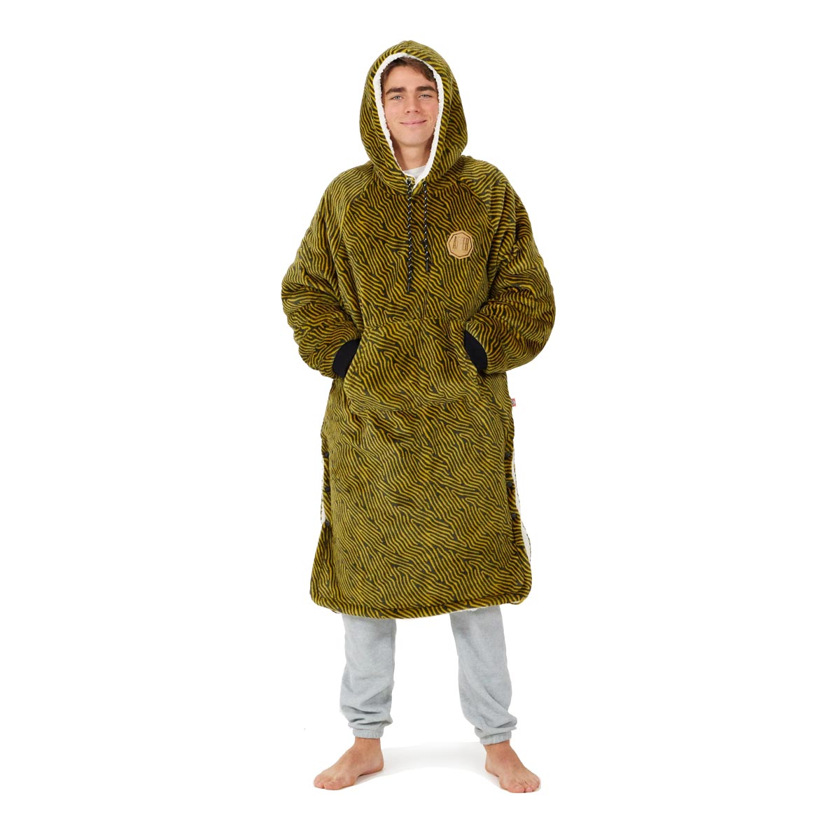 After Essentials Sofa Poncho – Wish