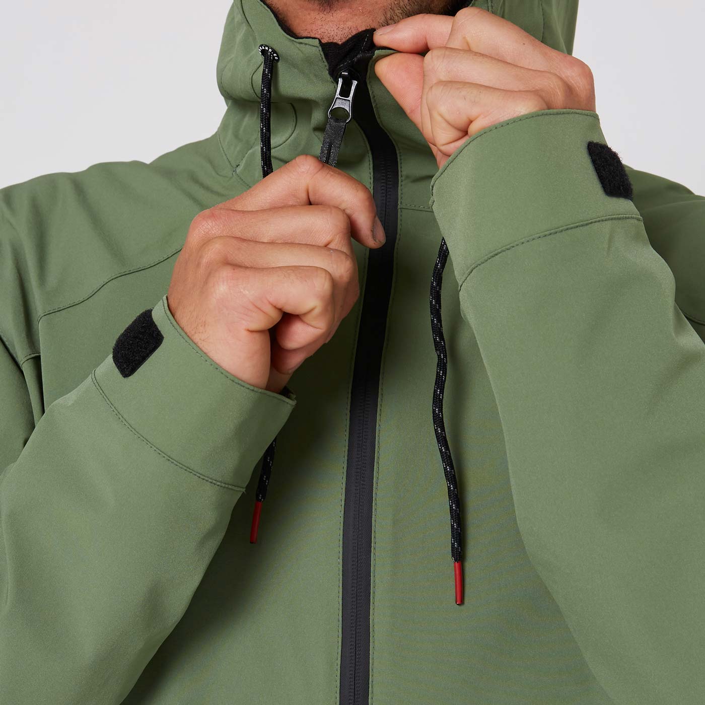 Follow Outer Spray Anorak Jacket – Olive