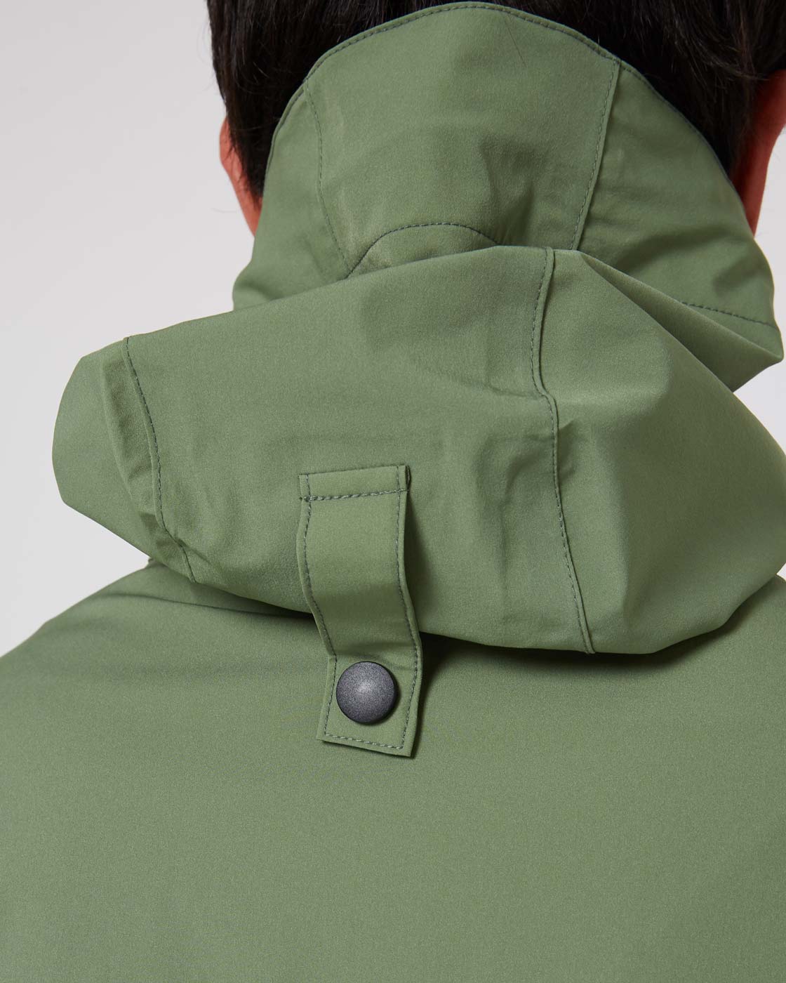 Follow Outer Spray Anorak Jacket – Olive