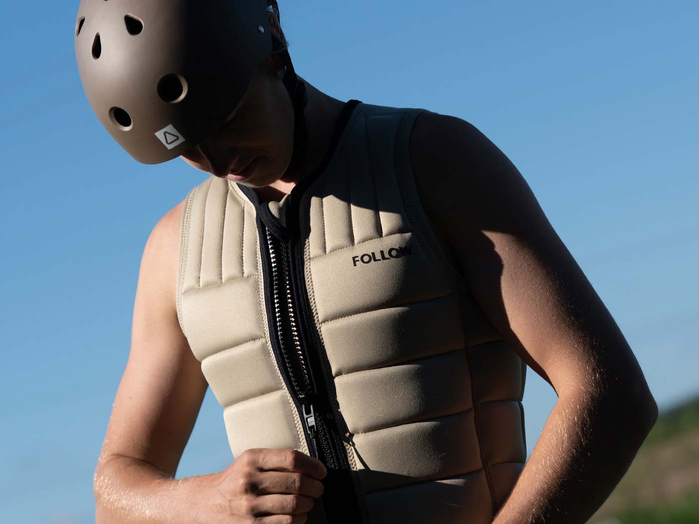 Mens Impact Vest Follow Total – Sand