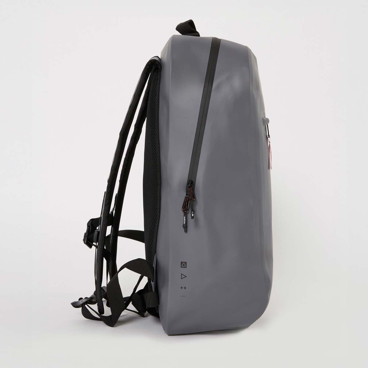 Follow Life Backpack – 20L / Charcoal