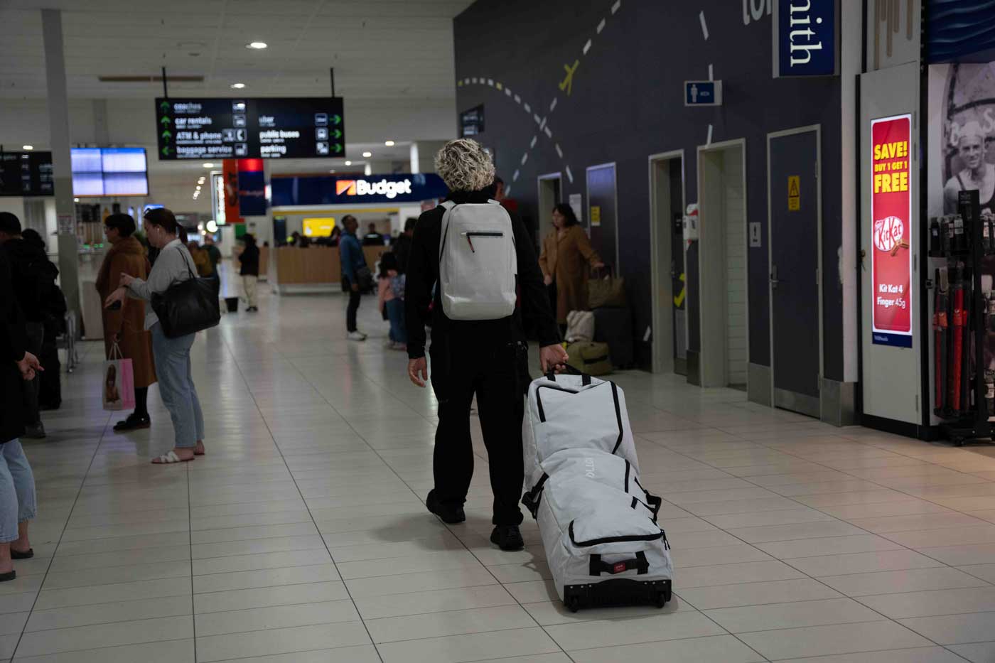 Wheeled Life Board Travel Bag – Light Grey