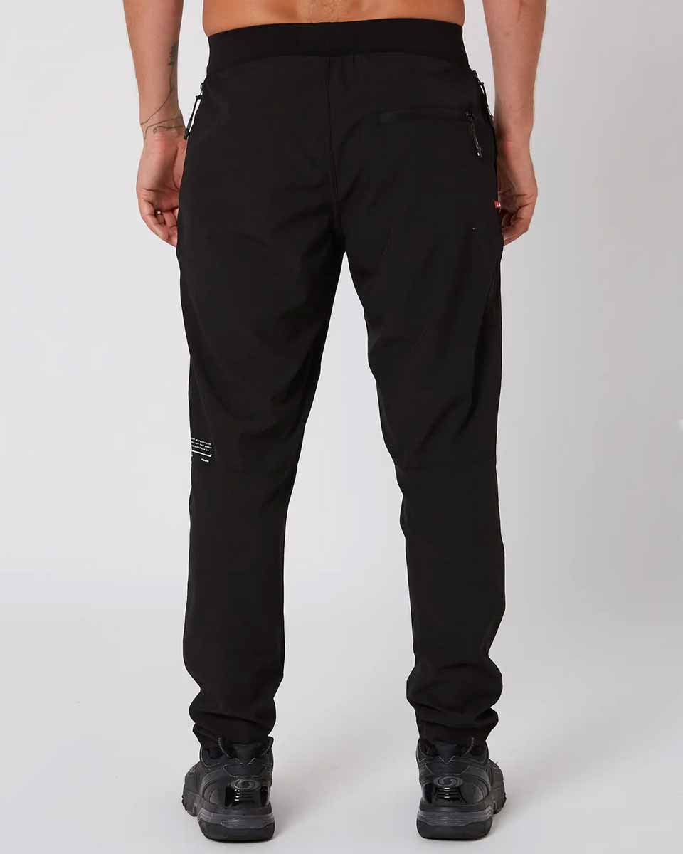 Follow Tech Pants – Black