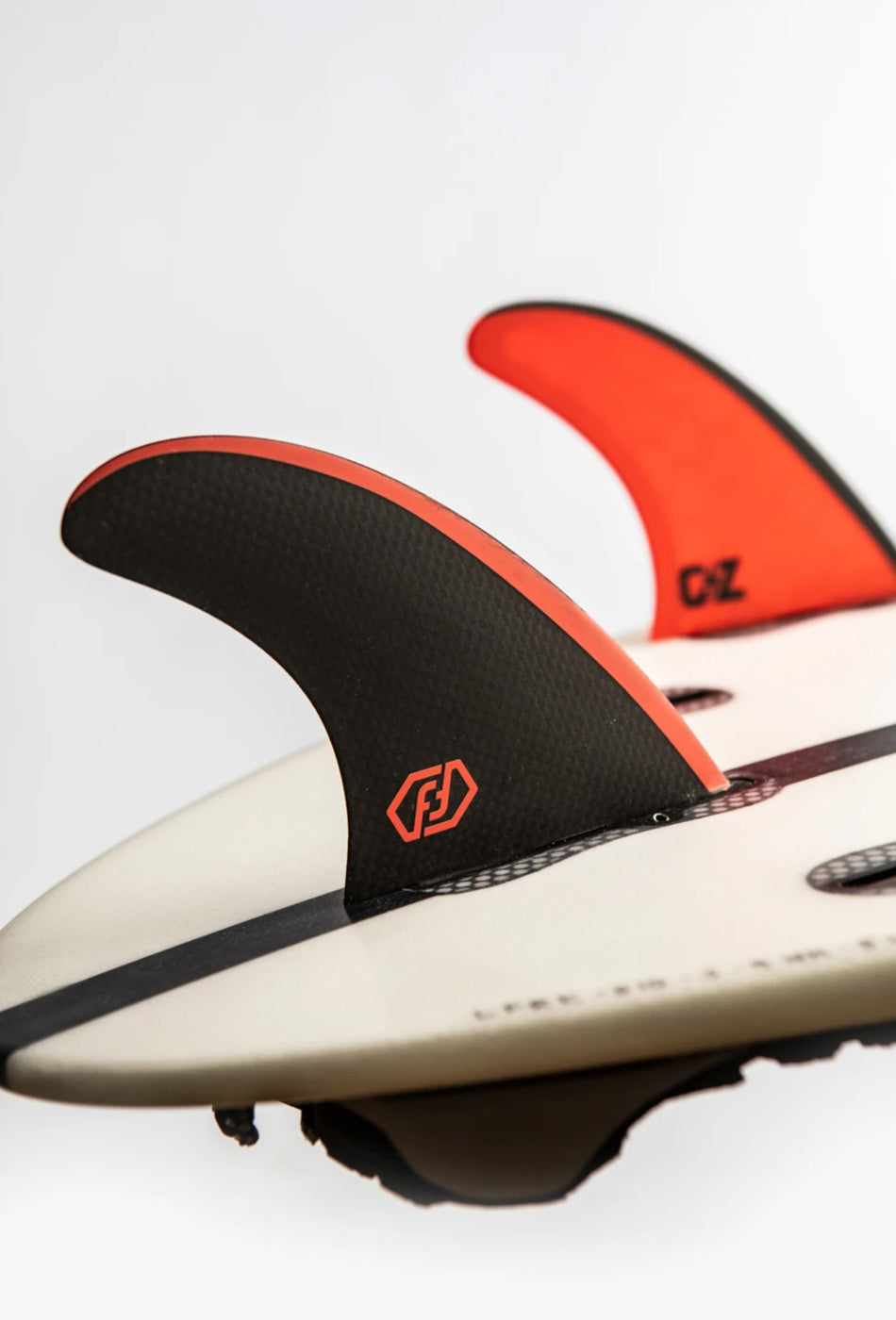 Feather Fins Gony Zubizarreta Red Core Carbon Click Tab – Thruster 3 fins