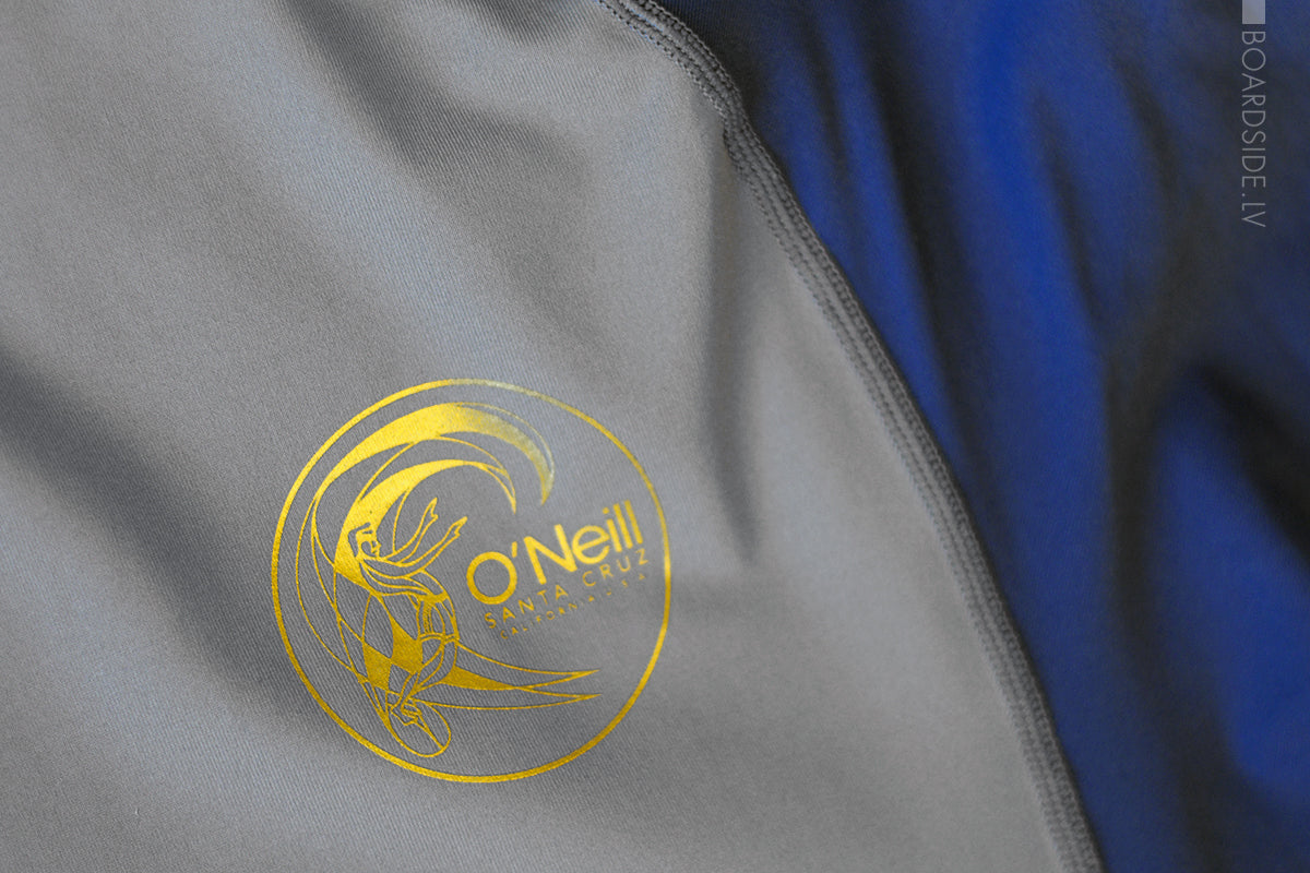 O'Neill Skins Graphic SS Crew likra – pelēks/tumši zils