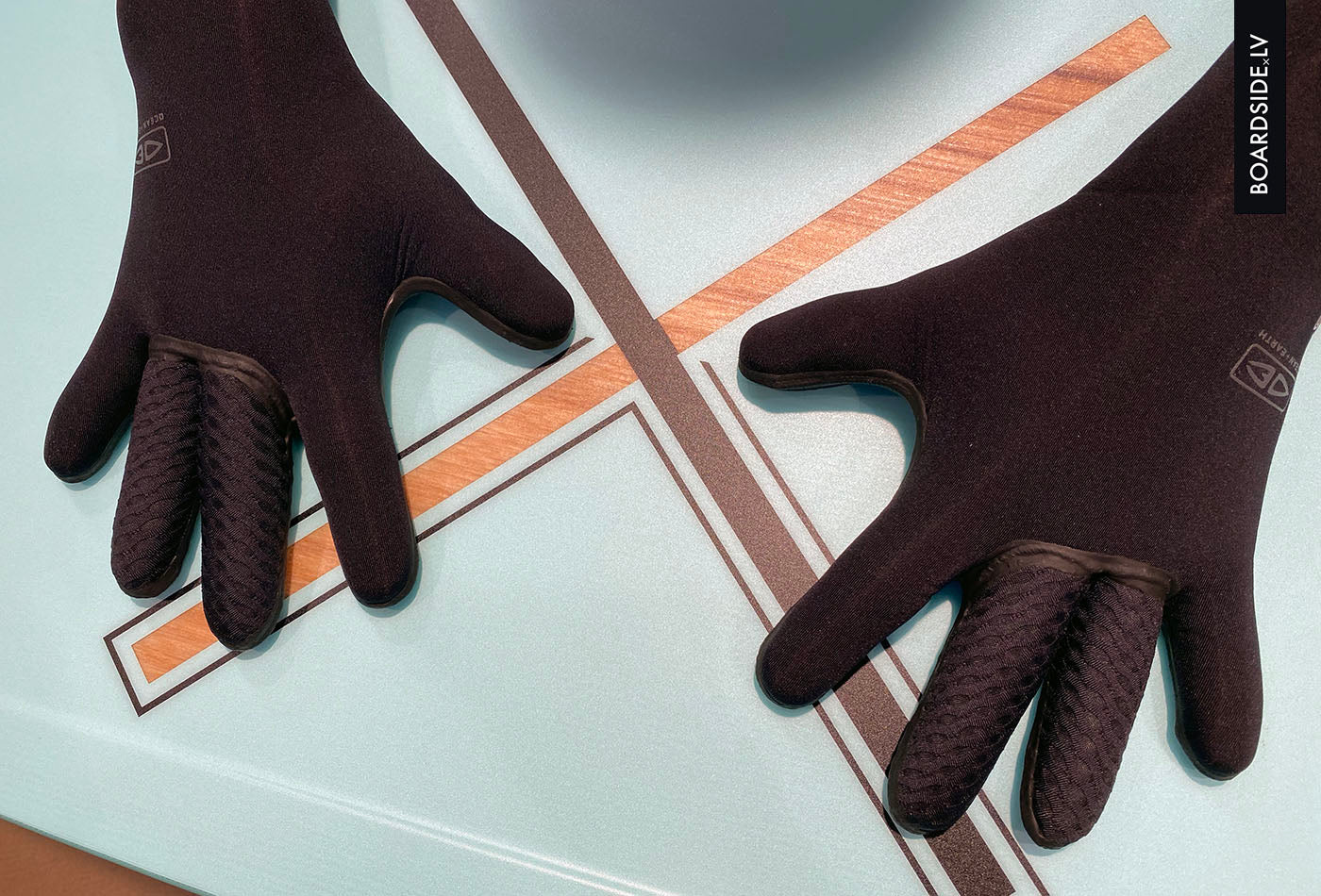 Ocean & Earth One Dry Seal 3mm Neo Gloves