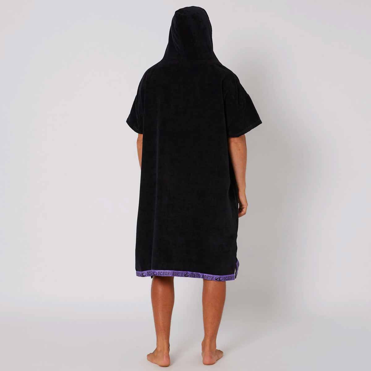 Ocean & Earth Strike Hooded Poncho – Black