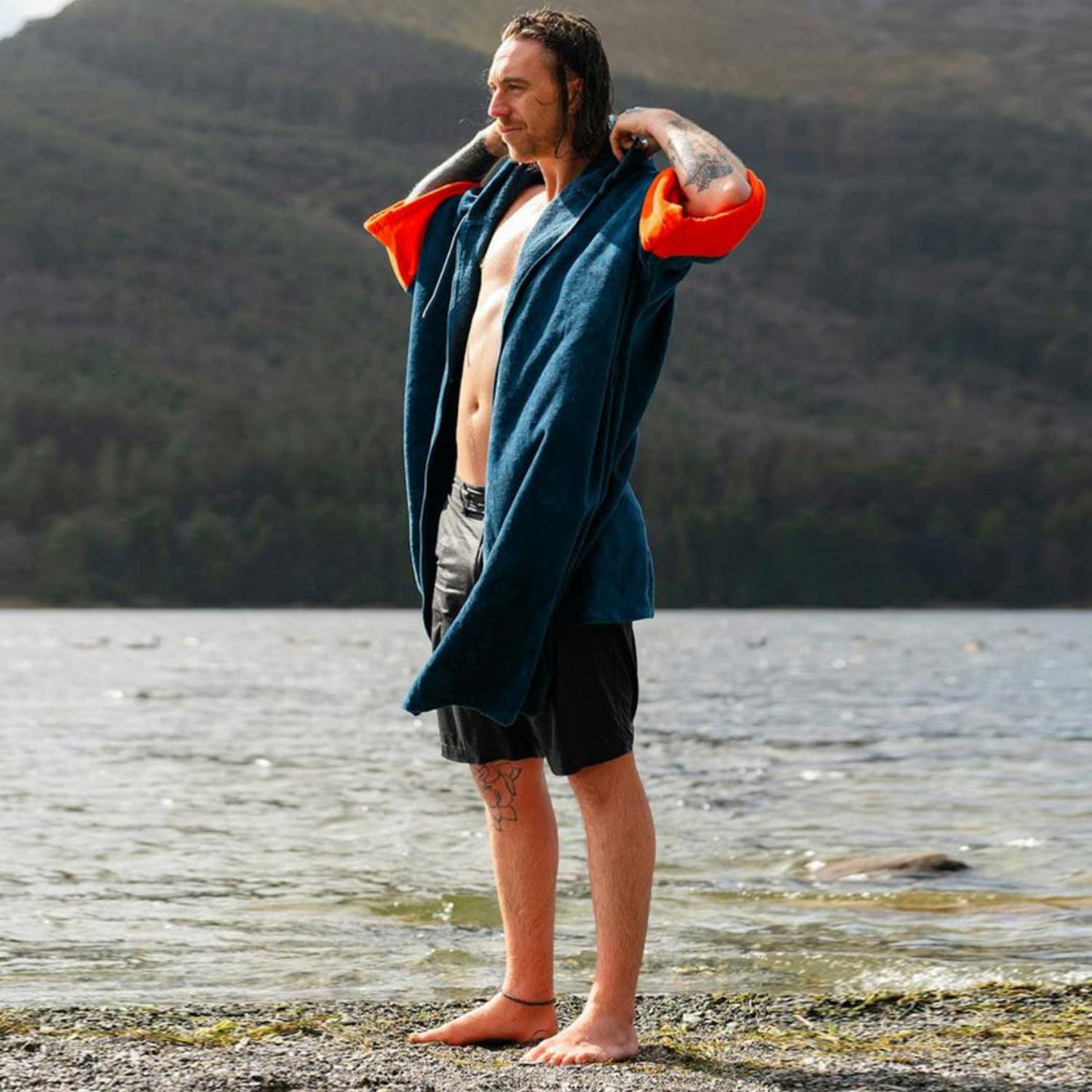 Dryrobe Full-Zip Organic Towel Changing Robe - Blue Orange