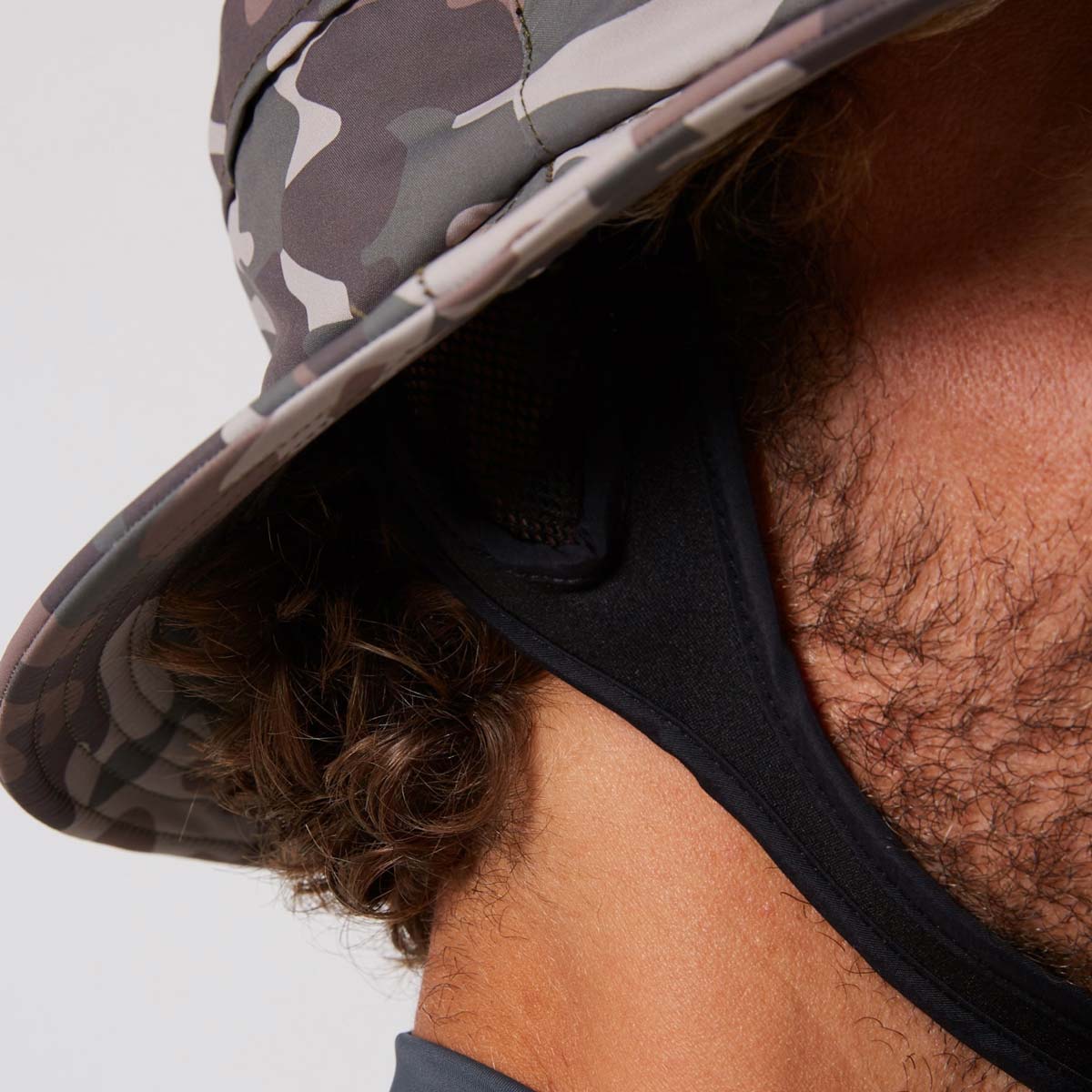 Ocean & Earth Bingin Lightweight Soft Peak Surf Hat – Camo