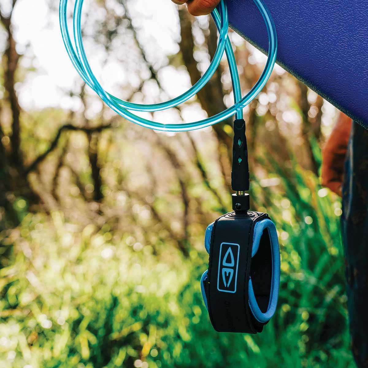 Ocean & Earth Regular 7ft Moulded Leash - Black