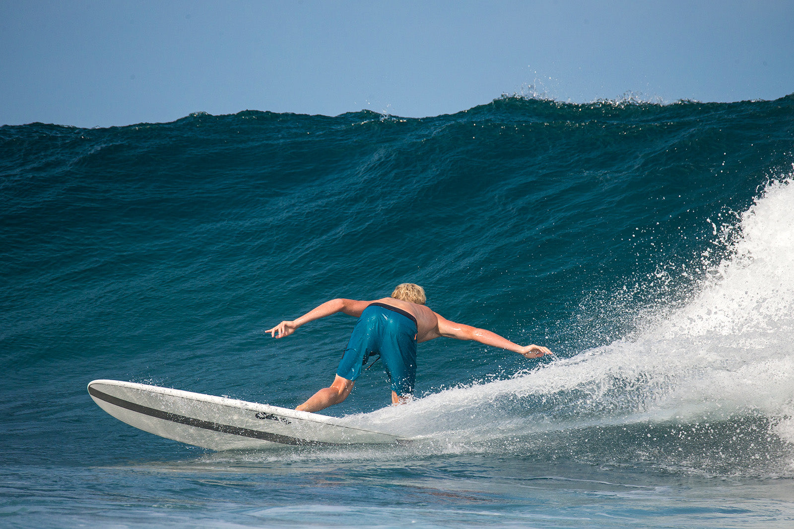 Torq Epoxy Mod Fun TET Carbon Surfboard – 7'4 V+
