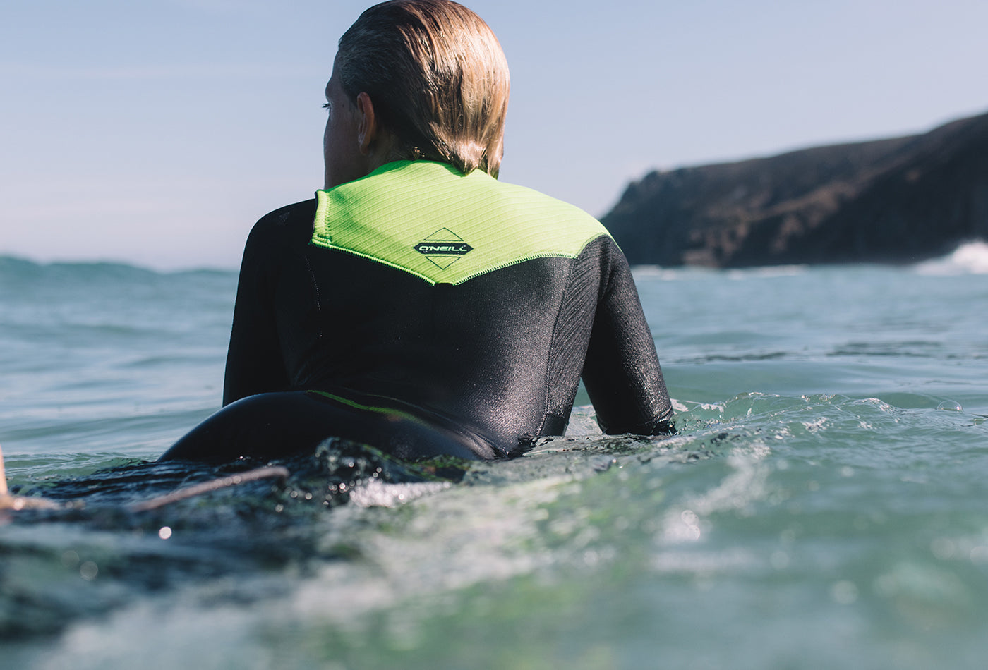 O’Neill Youth Hyperfreak 4/3+ Chest Zip Full Wetsuit – Grap/Smoke/Baliblu HT6