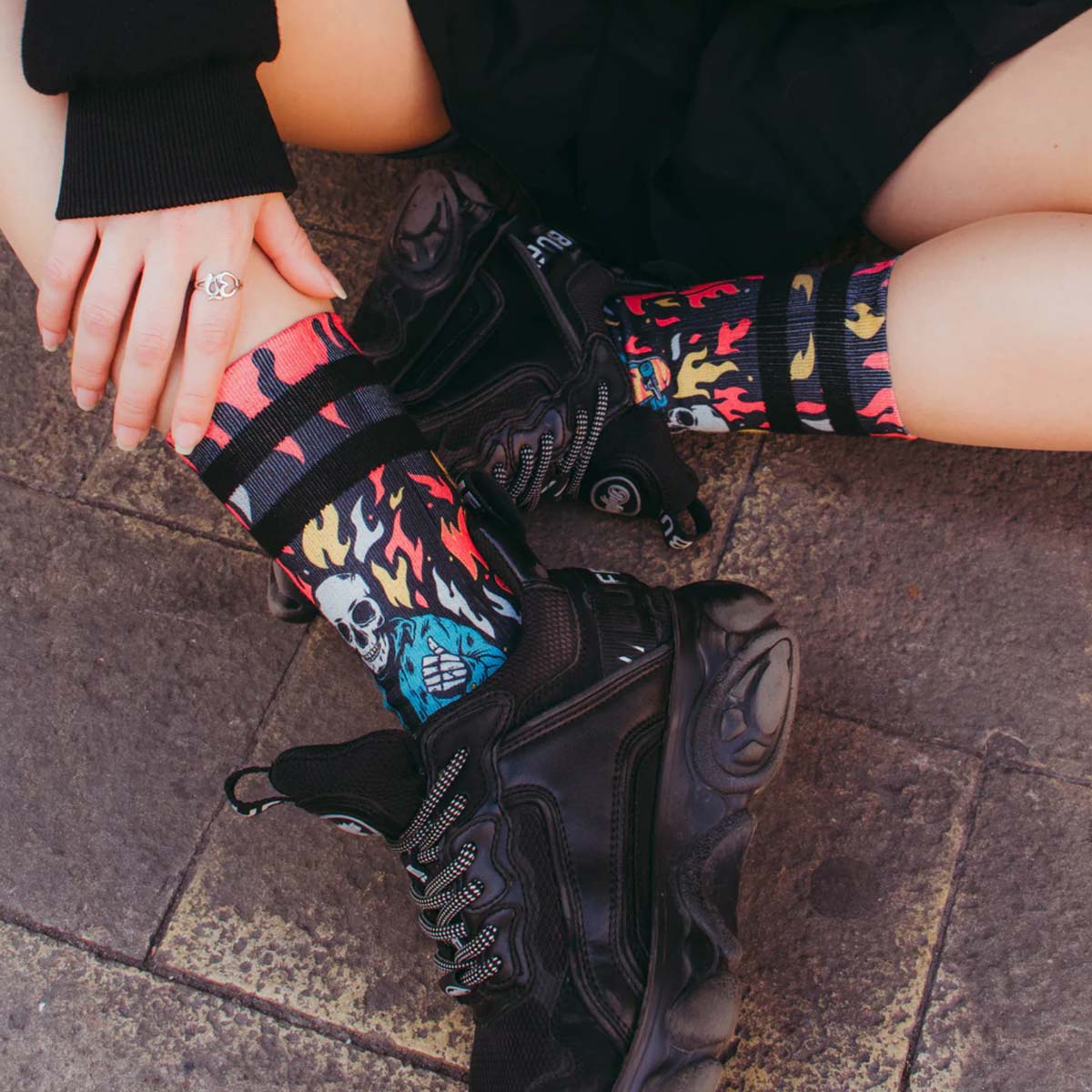 American Socks Mid High Welcome To Hell