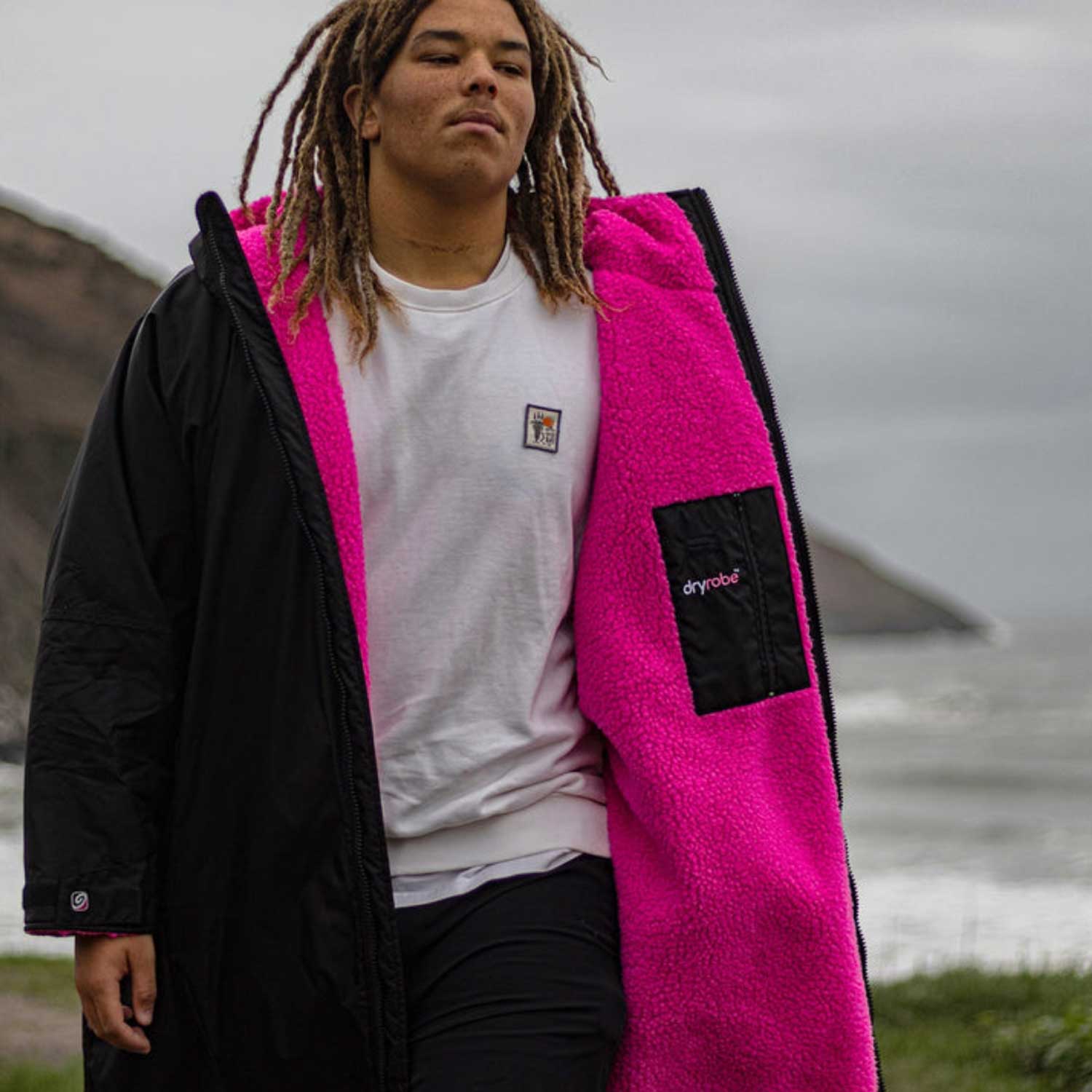 Dryrobe Advance Changing Robe Waterproof Jacket - Black Pink