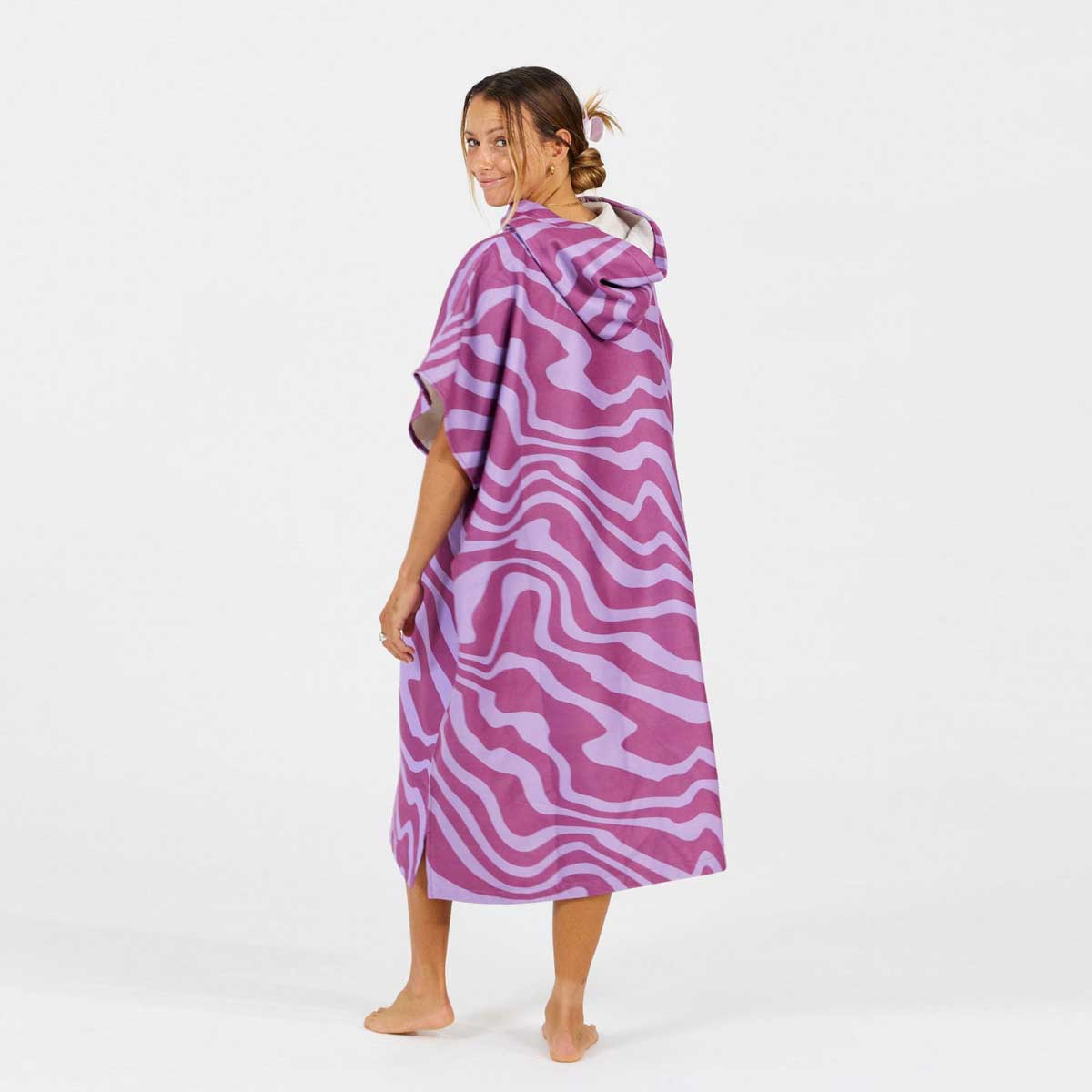After Essentials Tech Pocket Poncho Towel – Crazy Waves