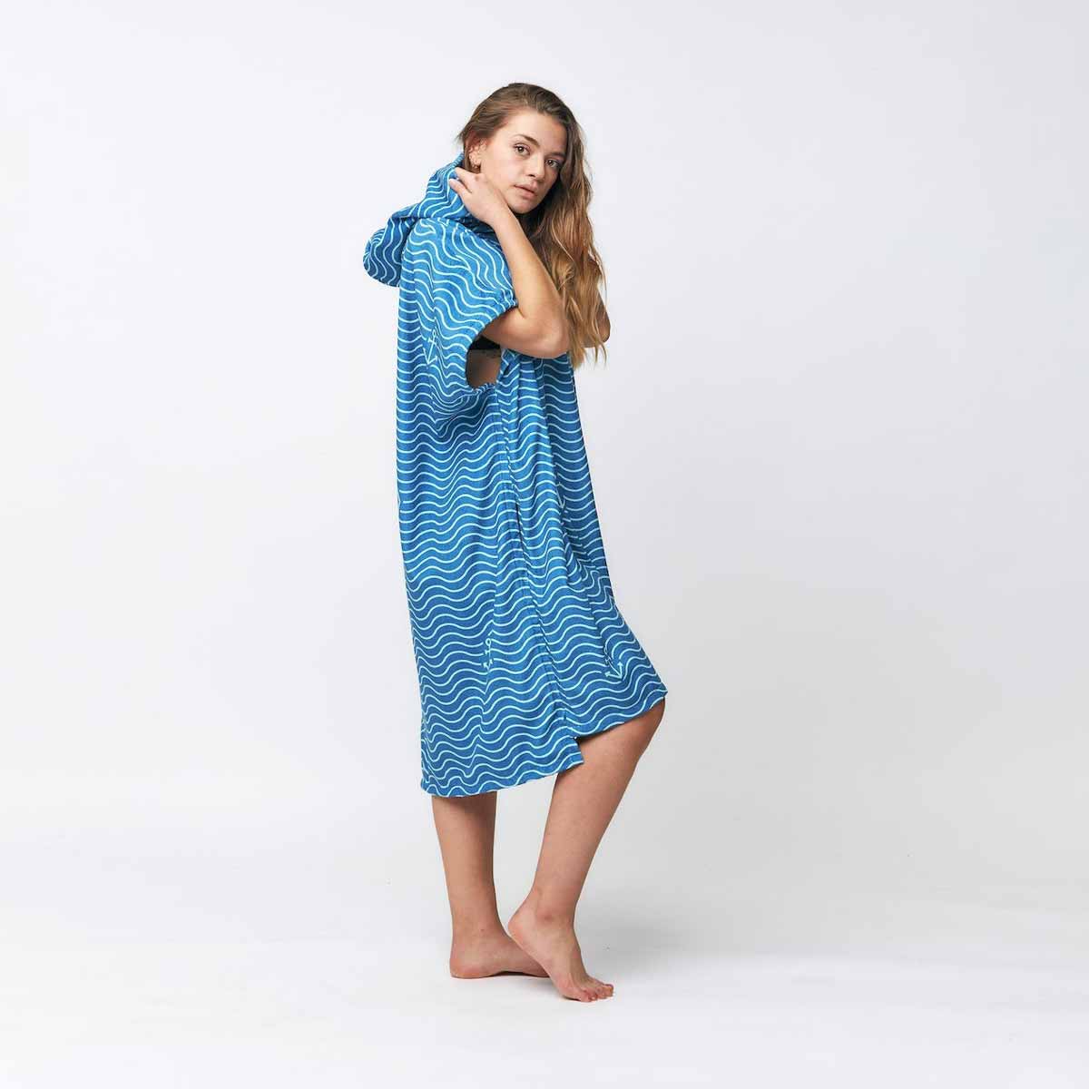 After Essentials Poncho Towel – Waves Marine